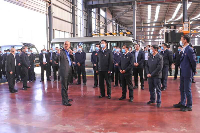 省政協(xié)主席劉偉率河南省高質(zhì)量發(fā)展觀摩團(tuán)蒞臨河南礦山智能制造產(chǎn)業(yè)園